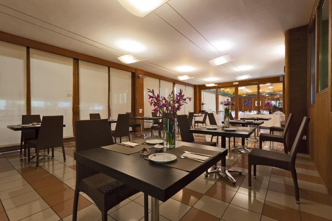 Tursport Aparthotel Taranto Exterior photo
